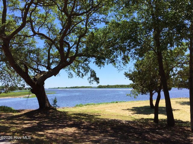 218 & 220 Magnolia Drive, Sunset Beach, NC 28468