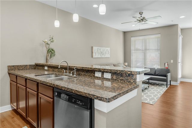 424 Tauber Street 317, College Station, TX 77840