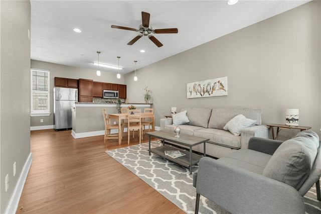 424 Tauber Street 317, College Station, TX 77840