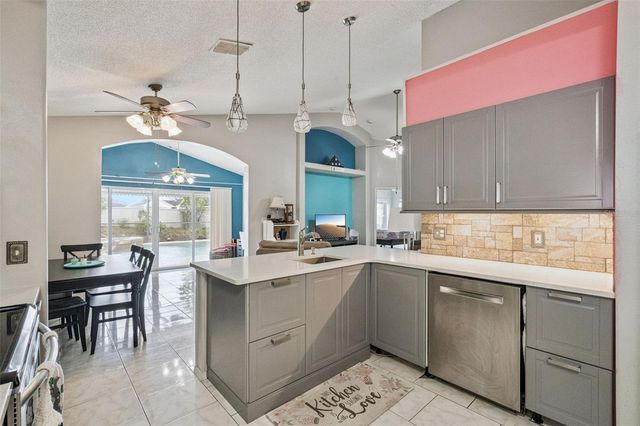 604 BENT OAK LOOP, Davenport, FL 33837