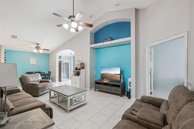 604 BENT OAK LOOP, Davenport, FL 33837