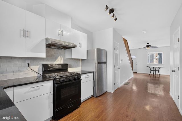 1338 S DOVER ST, Philadelphia, PA 19146