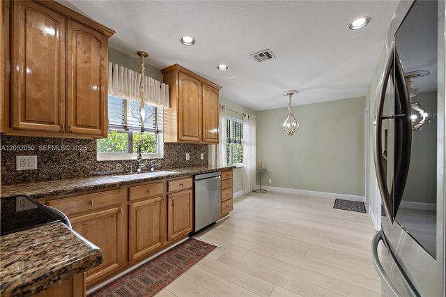 6307 Silk Oak Circle, Tamarac, FL 33319