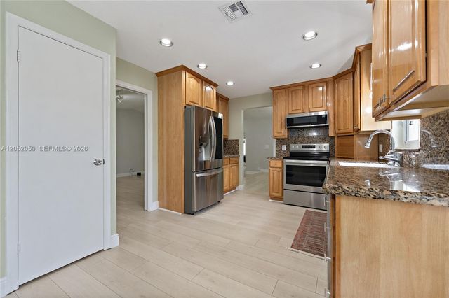 6307 Silk Oak Circle, Tamarac, FL 33319