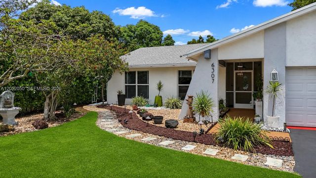 6307 Silk Oak Circle, Tamarac, FL 33319