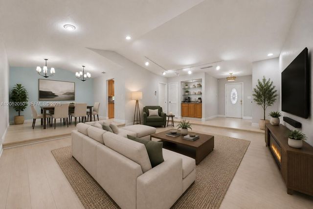6307 Silk Oak Circle, Tamarac, FL 33319
