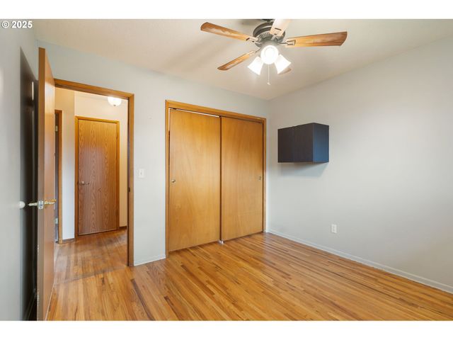 11010 Se SALMON St, Portland, OR 97216