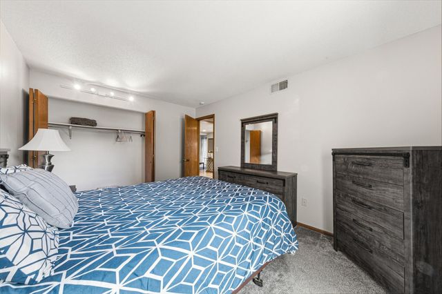 607 19th Street NW 25, Rochester, MN 55901