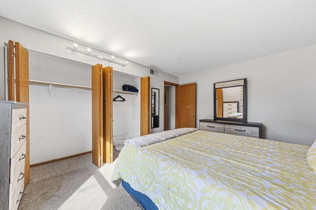 607 19th Street NW 25, Rochester, MN 55901