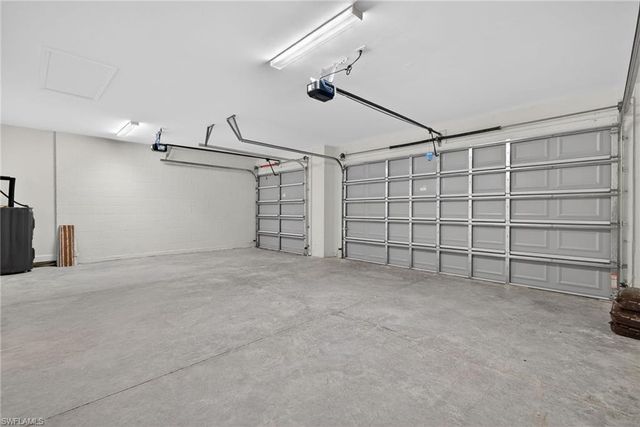 133 SW 9th PL, Cape Coral, FL 33991