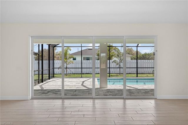 133 SW 9th PL, Cape Coral, FL 33991