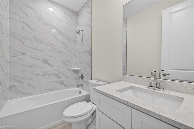 133 SW 9th PL, Cape Coral, FL 33991