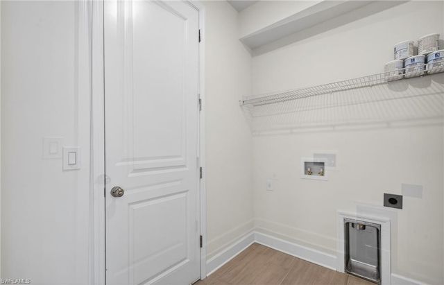 133 SW 9th PL, Cape Coral, FL 33991