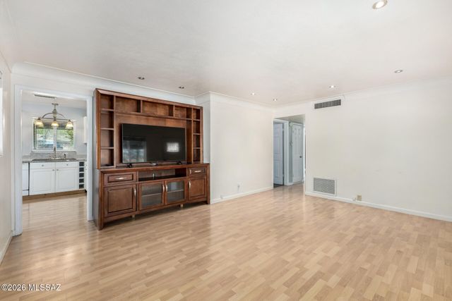 5408 E Willard Street, Tucson, AZ 85712