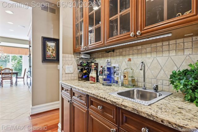 8033 Pine Ridge Court, Salem Township, MI 48168