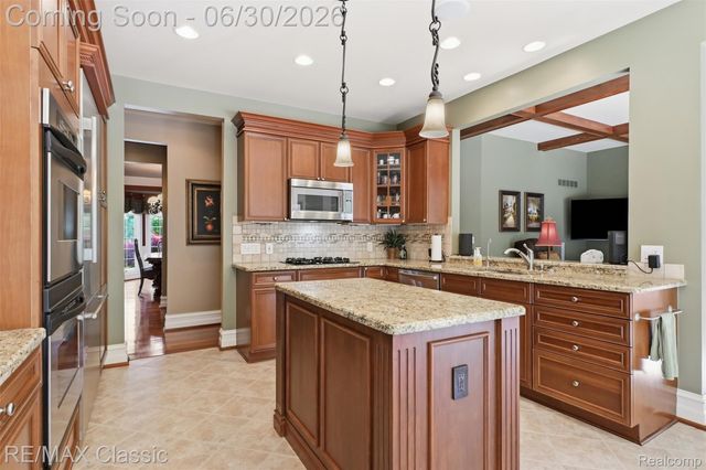 8033 Pine Ridge Court, Salem Township, MI 48168