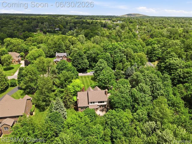 8033 Pine Ridge Court, Salem Township, MI 48168