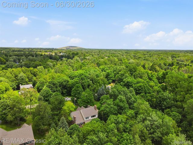8033 Pine Ridge Court, Salem Township, MI 48168