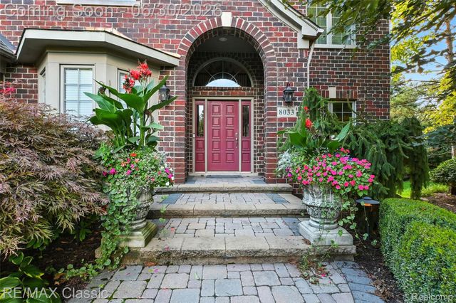 8033 Pine Ridge Court, Salem Township, MI 48168