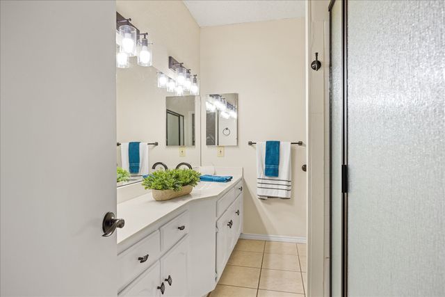 8511 Westover Court 241, Granbury, TX 76049