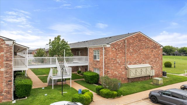 8511 Westover Court 241, Granbury, TX 76049
