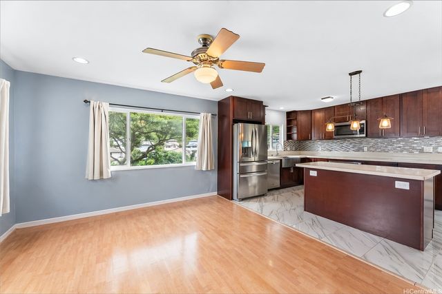99-863 Meaala Street, Aiea, HI 96701