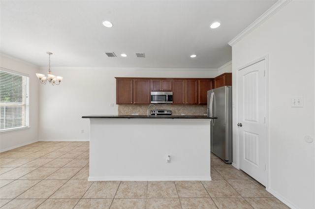 946 Bowie Drive, Lavon, TX 75166