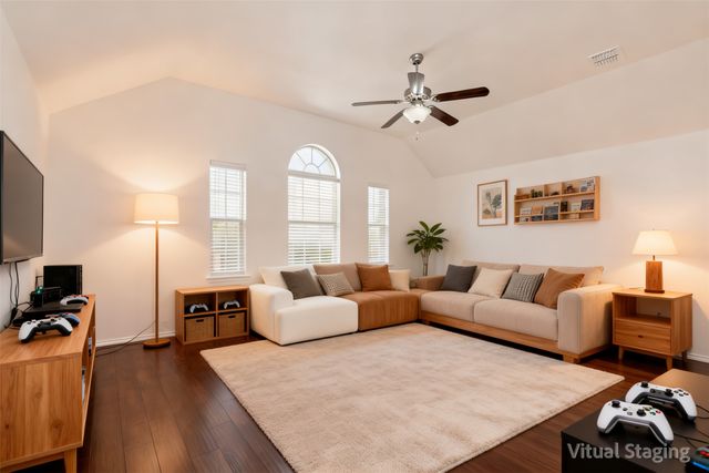 946 Bowie Drive, Lavon, TX 75166