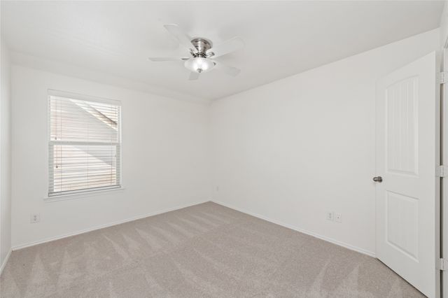 946 Bowie Drive, Lavon, TX 75166