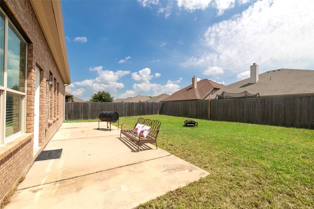 946 Bowie Drive, Lavon, TX 75166