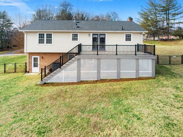 335 Fort Lewis BLVD, Salem, VA 24153