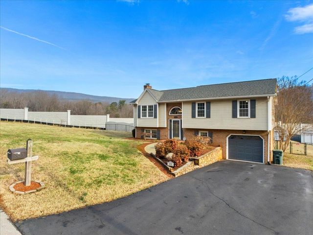 335 Fort Lewis BLVD, Salem, VA 24153