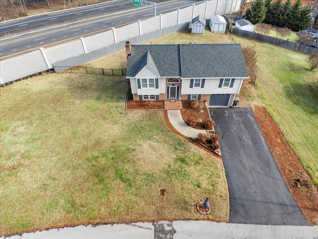 335 Fort Lewis BLVD, Salem, VA 24153
