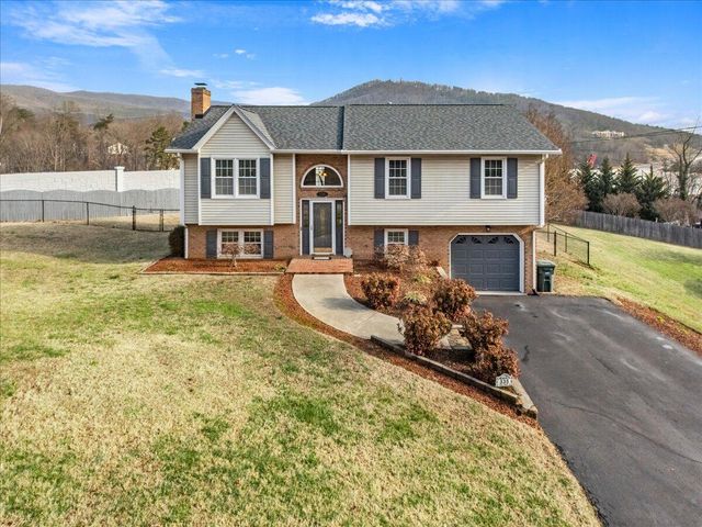 335 Fort Lewis BLVD, Salem, VA 24153