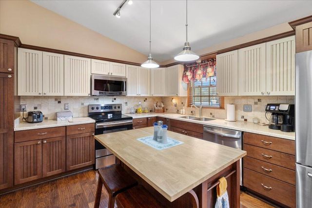 335 Fort Lewis BLVD, Salem, VA 24153