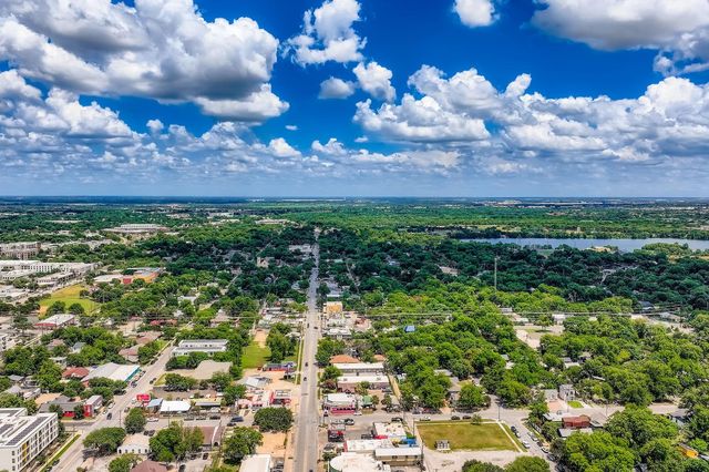 1409 E Cesar Chavez BLVD, Austin, TX 78702