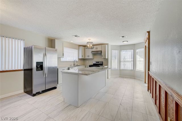 6437 Peachwood Road, Las Vegas, NV 89108