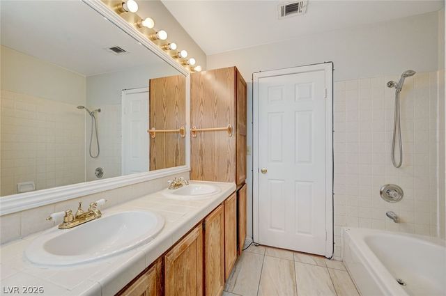 6437 Peachwood Road, Las Vegas, NV 89108