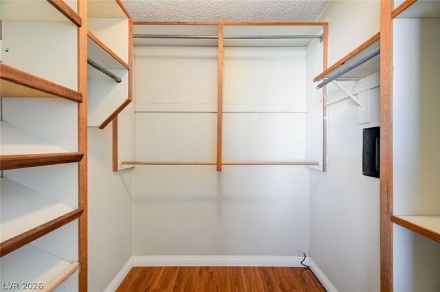 6437 Peachwood Road, Las Vegas, NV 89108