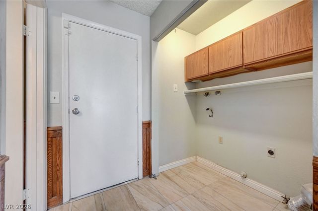 6437 Peachwood Road, Las Vegas, NV 89108