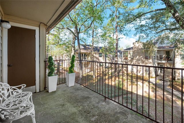 3500 Tangle Brush Drive 194, The Woodlands, TX 77381