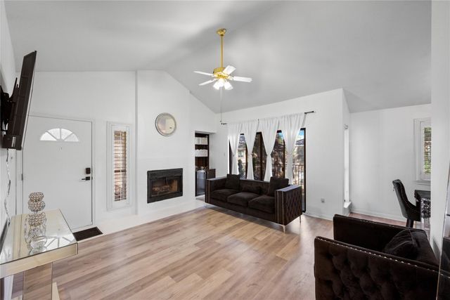 3500 Tangle Brush Drive 194, The Woodlands, TX 77381