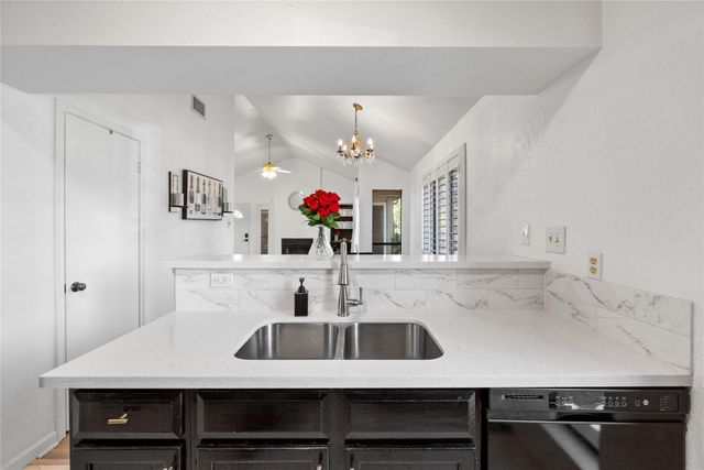 3500 Tangle Brush Drive 194, The Woodlands, TX 77381