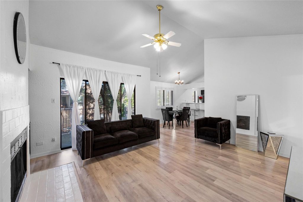 3500 Tangle Brush Drive 194, The Woodlands, TX 77381