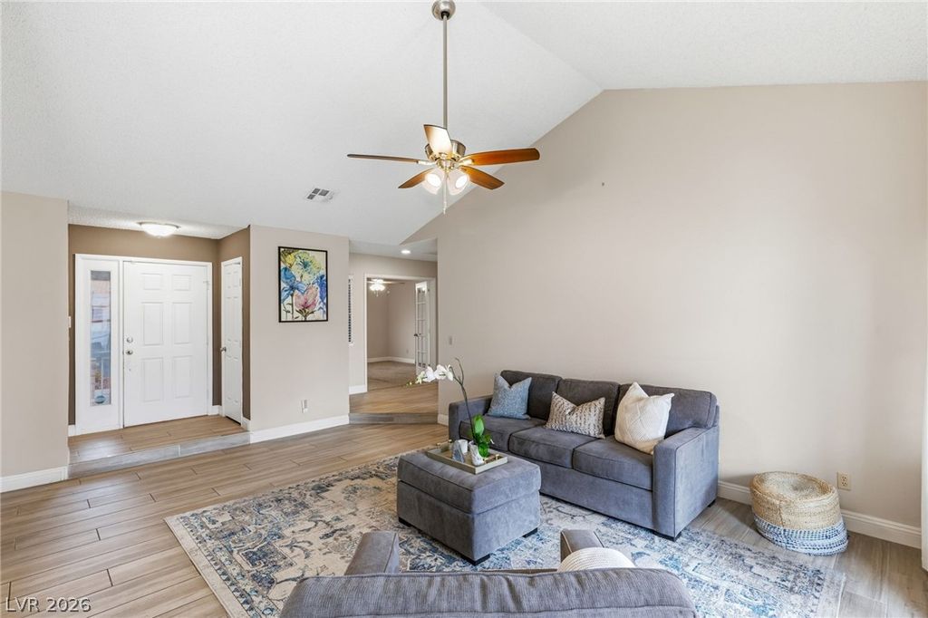 582 Cervantes Drive, Henderson, NV 89014 — photo 3
