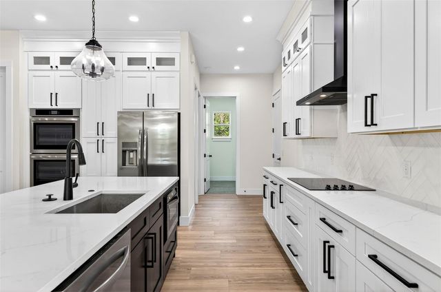 37700 DIXIE AVENUE, Dade City, FL 33525