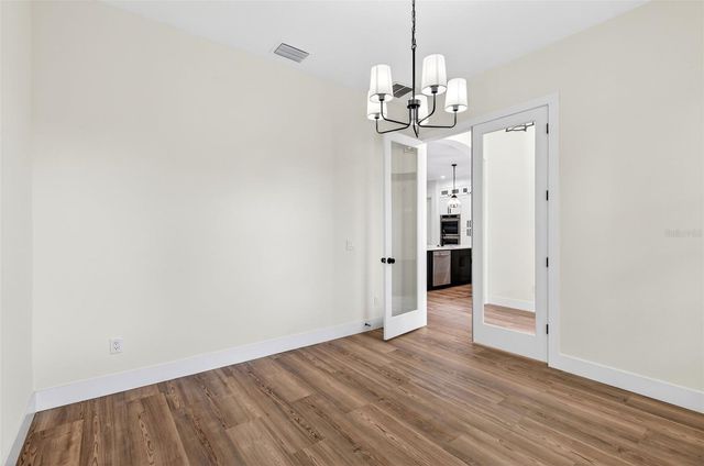 37700 DIXIE AVENUE, Dade City, FL 33525