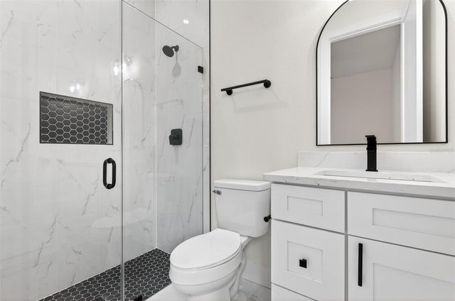 37700 DIXIE AVENUE, Dade City, FL 33525