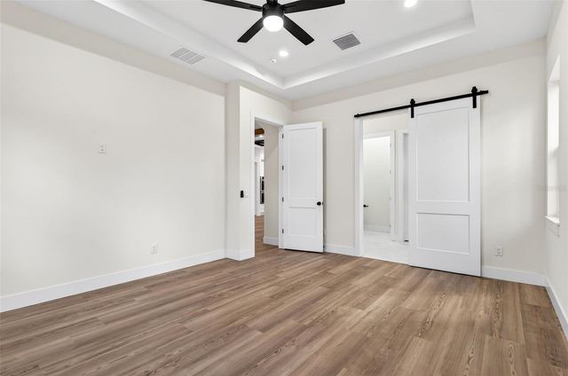 37700 DIXIE AVENUE, Dade City, FL 33525