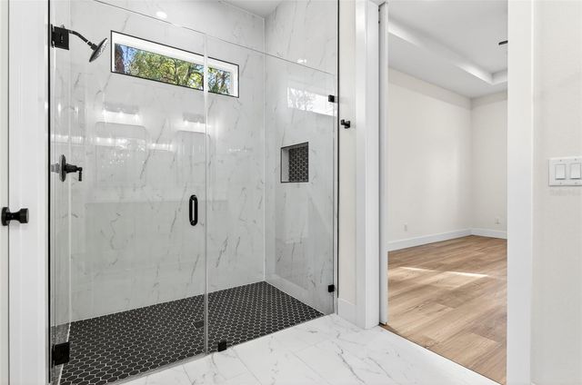 37700 DIXIE AVENUE, Dade City, FL 33525